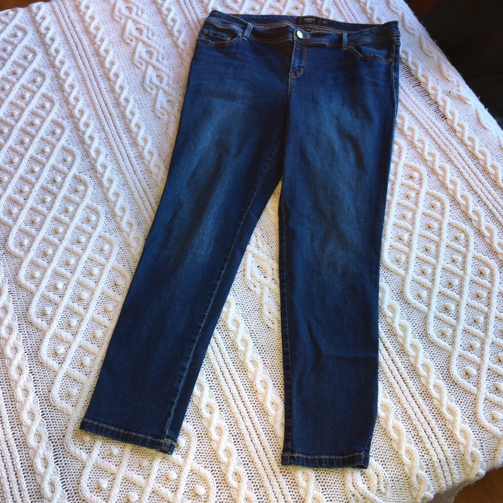 Torrid Dark Wash Skinny Jeans Sz 18 R
